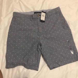 Tell me Hilfiger Men shorts new with tag